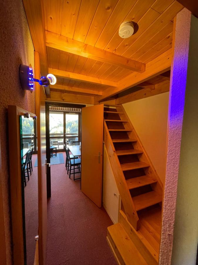 Appartement Cosy 6 personnes très bien équipé ,Vue splendide, Terrasse, Spacieux,Bien situé, Randonnées,Ski Saint-Sorlin-dʼArves Exterior foto