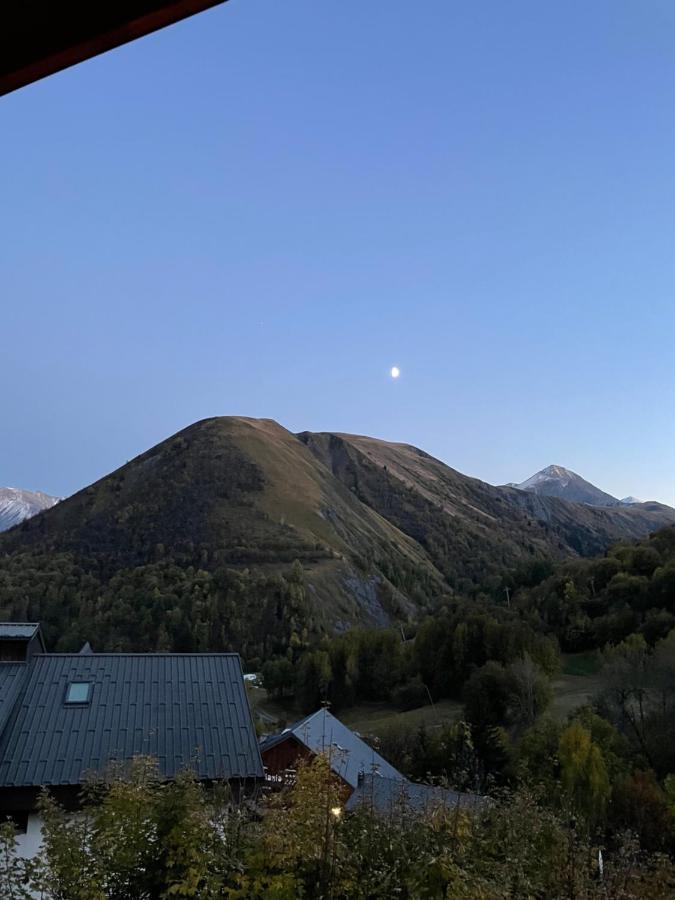 Appartement Cosy 6 personnes très bien équipé ,Vue splendide, Terrasse, Spacieux,Bien situé, Randonnées,Ski Saint-Sorlin-dʼArves Exterior foto