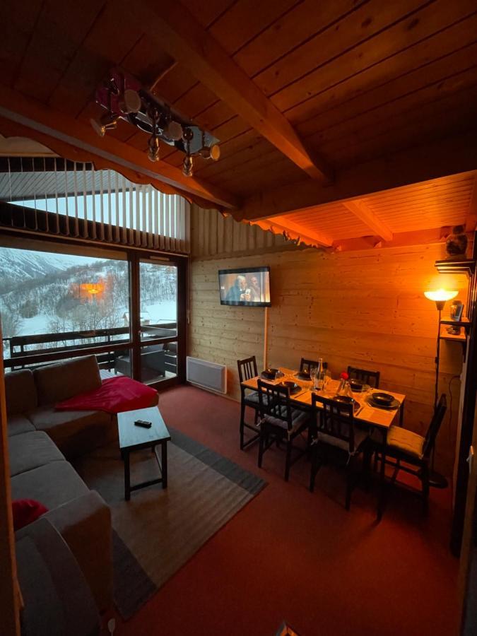 Appartement Cosy 6 personnes très bien équipé ,Vue splendide, Terrasse, Spacieux,Bien situé, Randonnées,Ski Saint-Sorlin-dʼArves Exterior foto