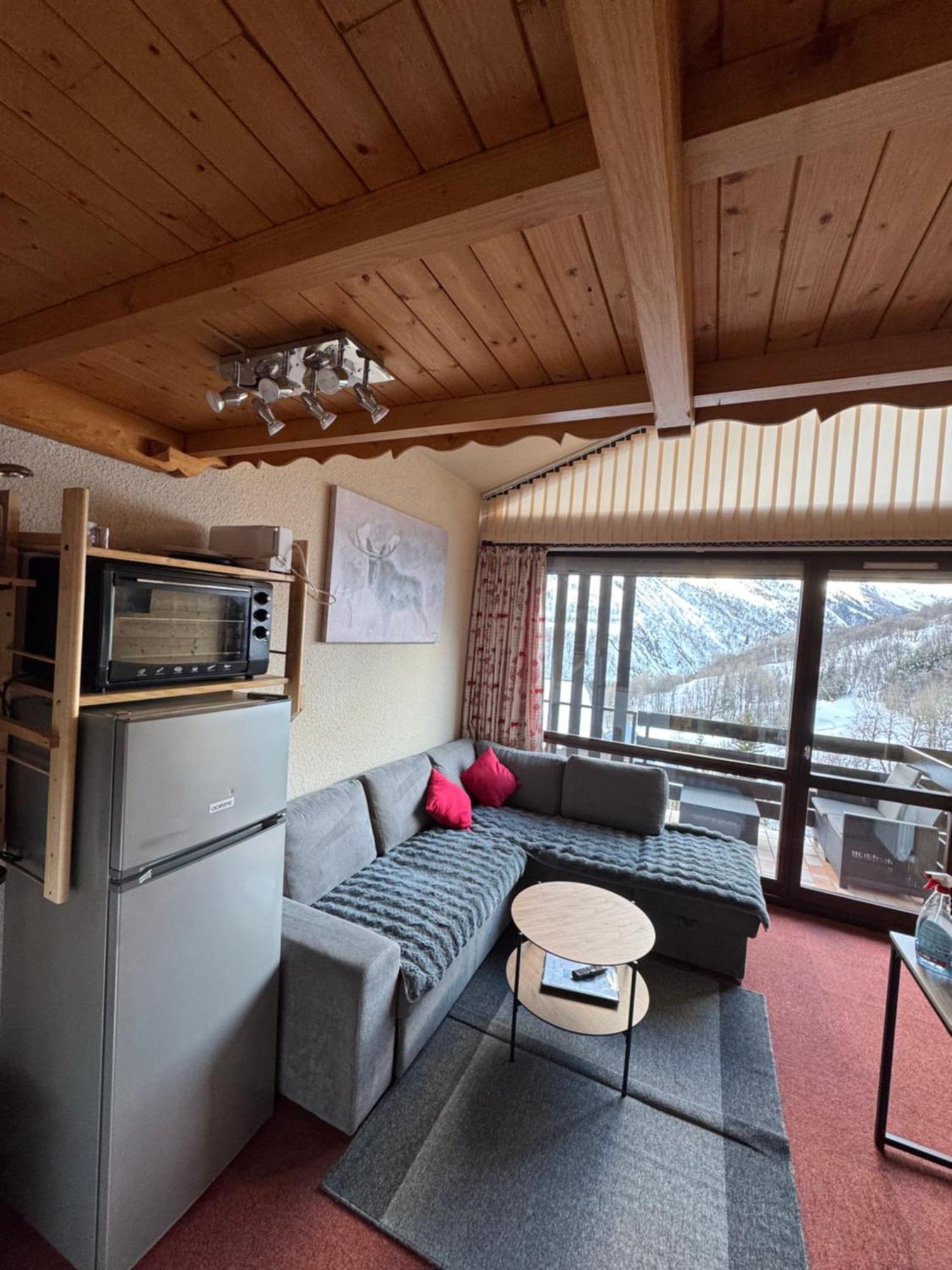 Appartement Cosy 6 personnes très bien équipé ,Vue splendide, Terrasse, Spacieux,Bien situé, Randonnées,Ski Saint-Sorlin-dʼArves Exterior foto